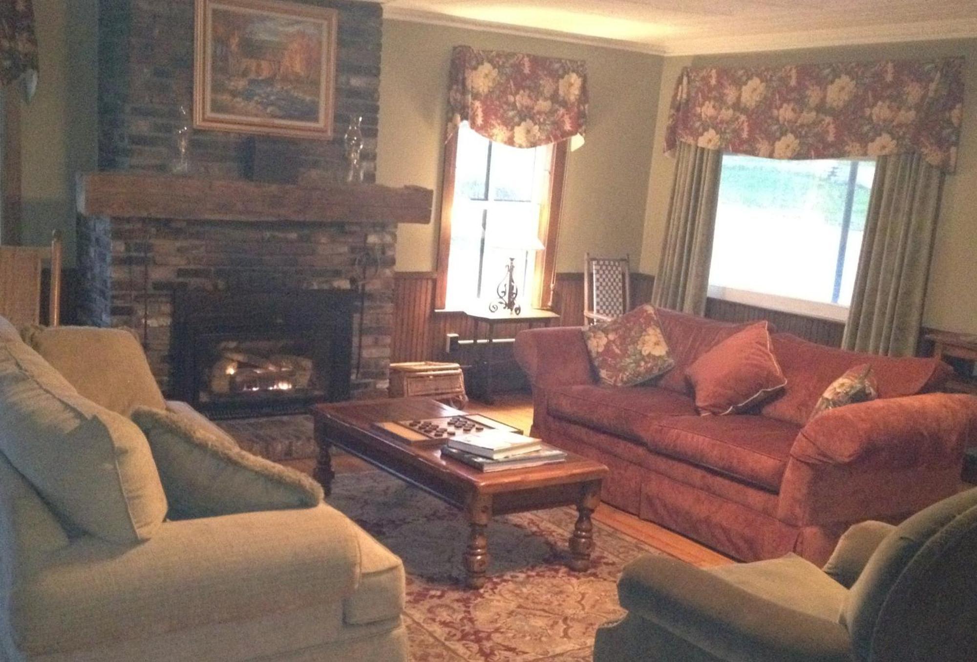 Smugglers Notch Inn Jeffersonville Εξωτερικό φωτογραφία